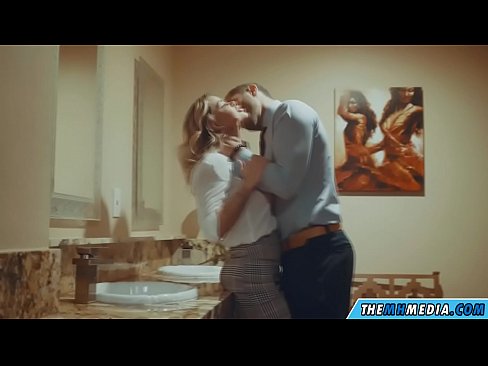 ❤️ Quandu una bionda tettona ti seduce in un bagnu publicu ️ Porno à noi % co.vlad-massage-salon.ru% ❌️❤